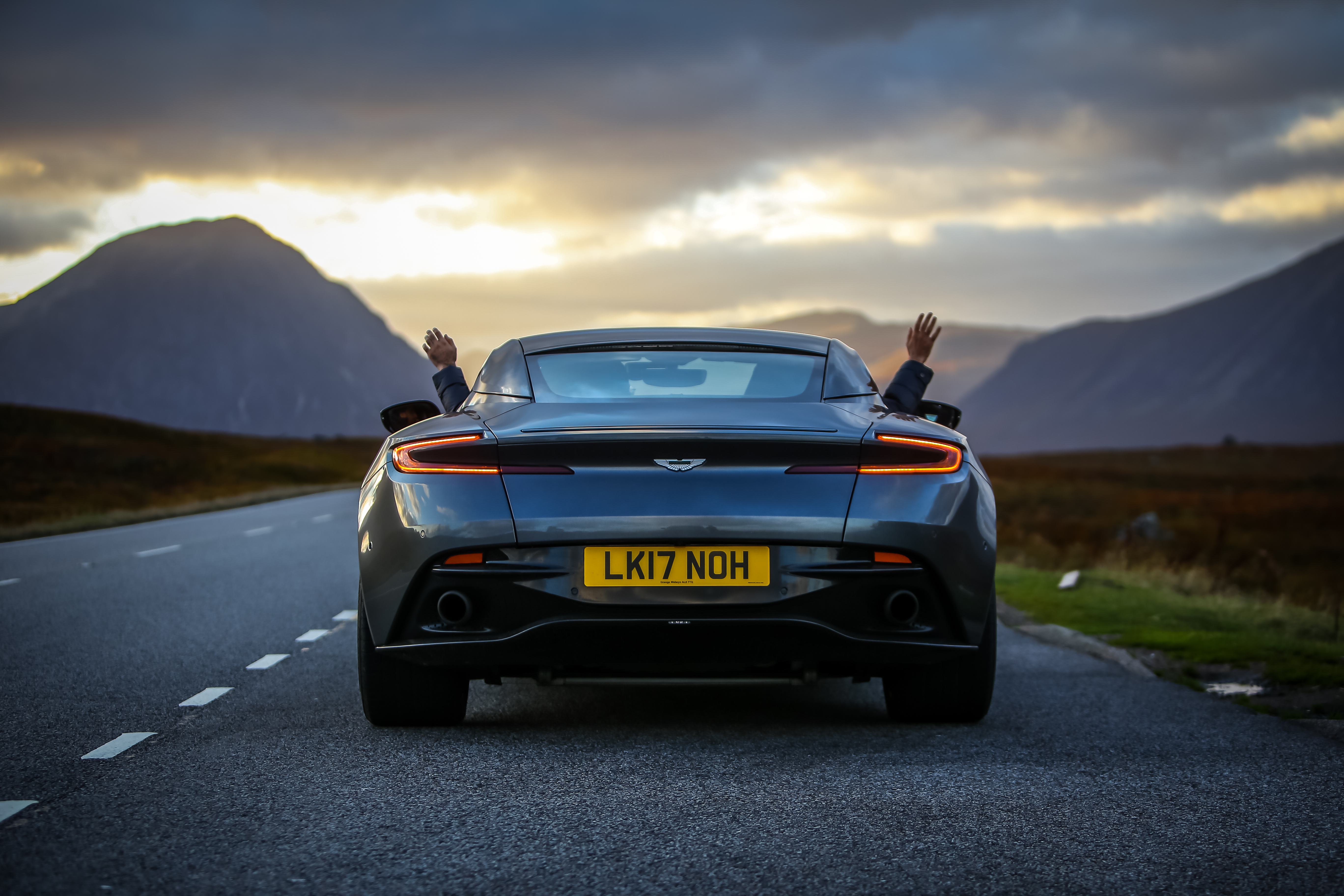 Scotland Road Trip - dont look back Aston Martin 