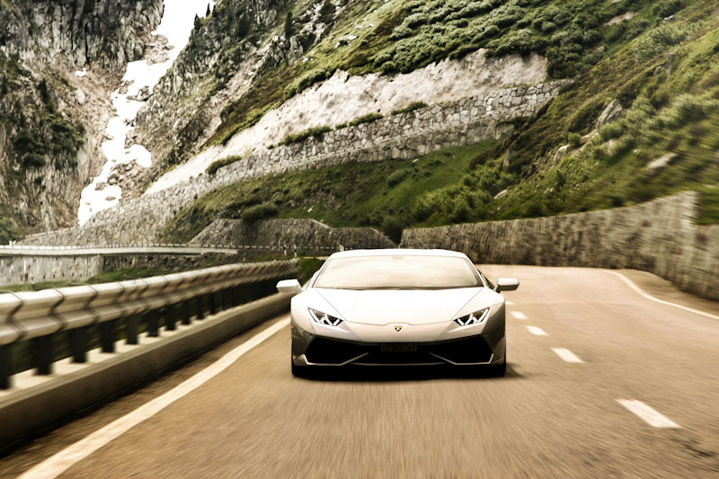 Lamborghini Attack on the Grimsel Pass