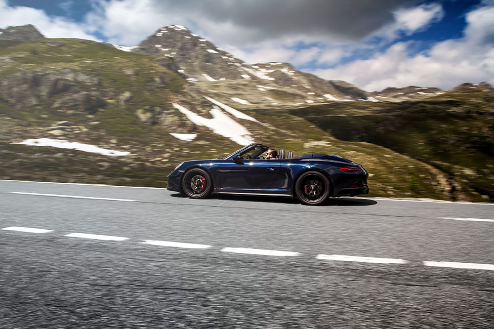 Drive the Fluela Pass in a Porsche Drive the Fluela Pass in a Porsche