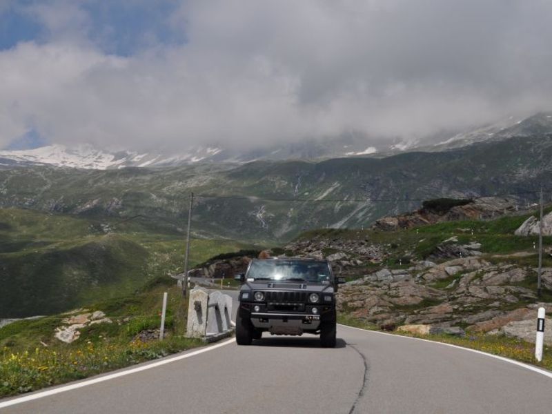 Drive the San Bernadino Pass Swiss Alps Drive the San Bernadino Pass Swiss Alps