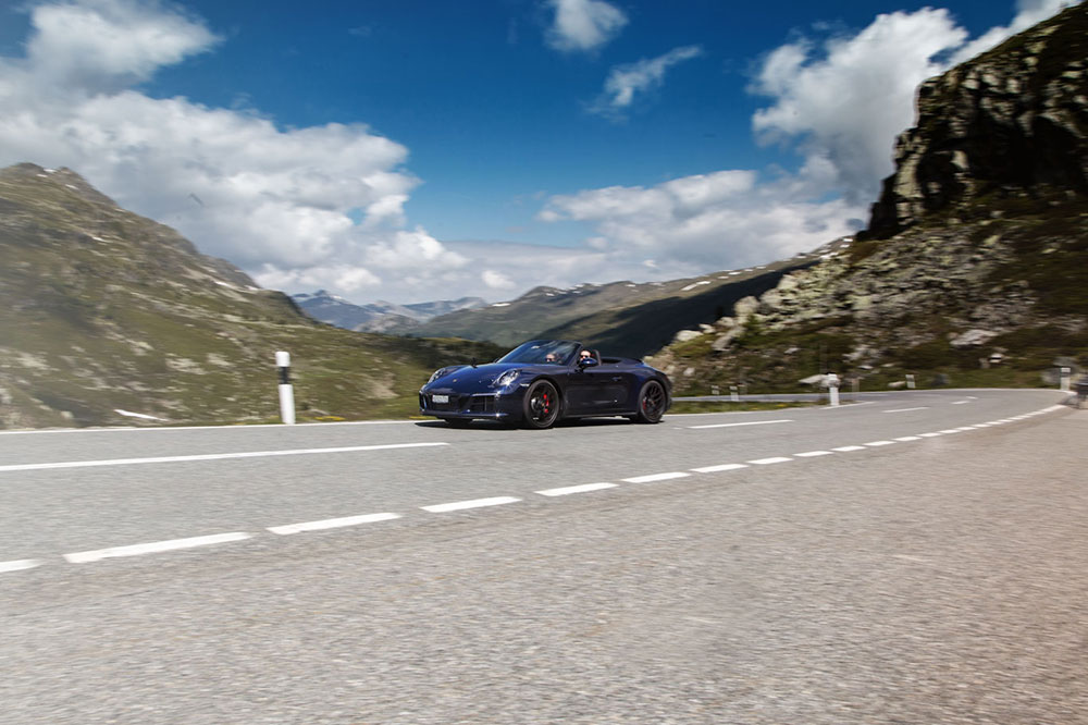 Fluela Pass in a Porsche Fluela Pass in a Porsche